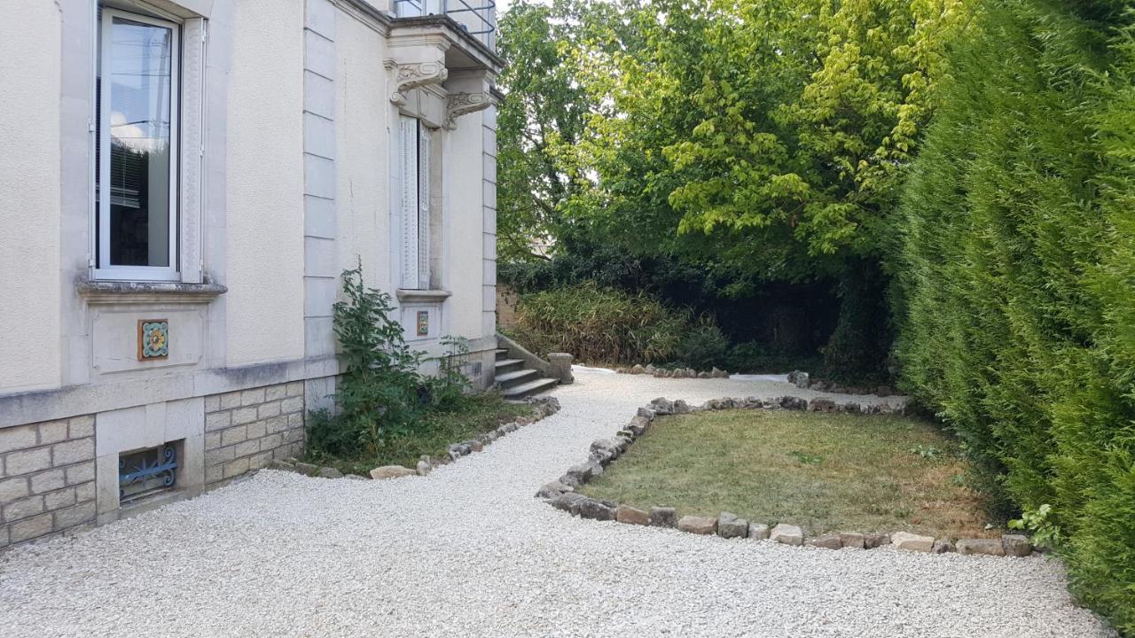 Апартаменты Le Studio Des Talents Au Coeur De Chaumont Шомон Экстерьер фото